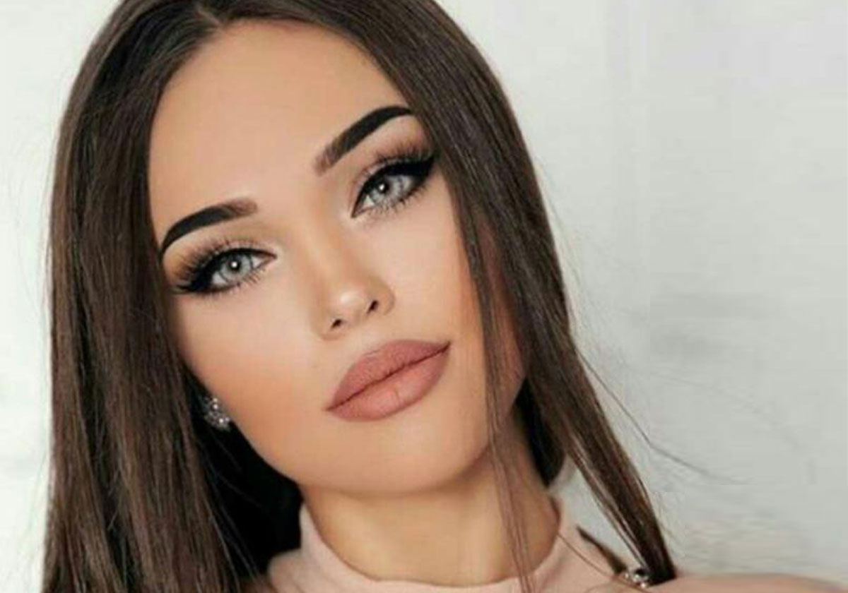 طريقة عمل مكياج عيون ترابي بالخطوات