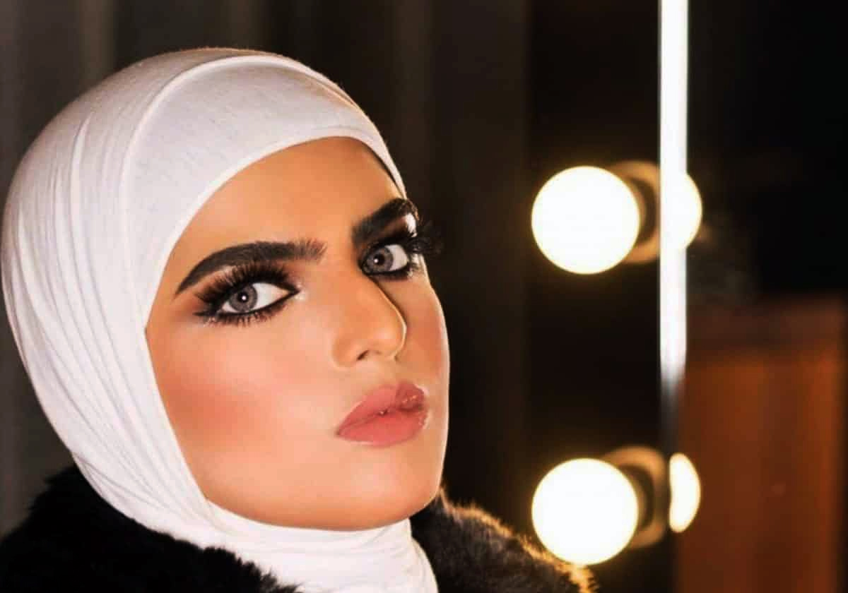 البلوغر السعودية سارة الودعاني تكشف أنّها كانت حامل يوم زفافها!