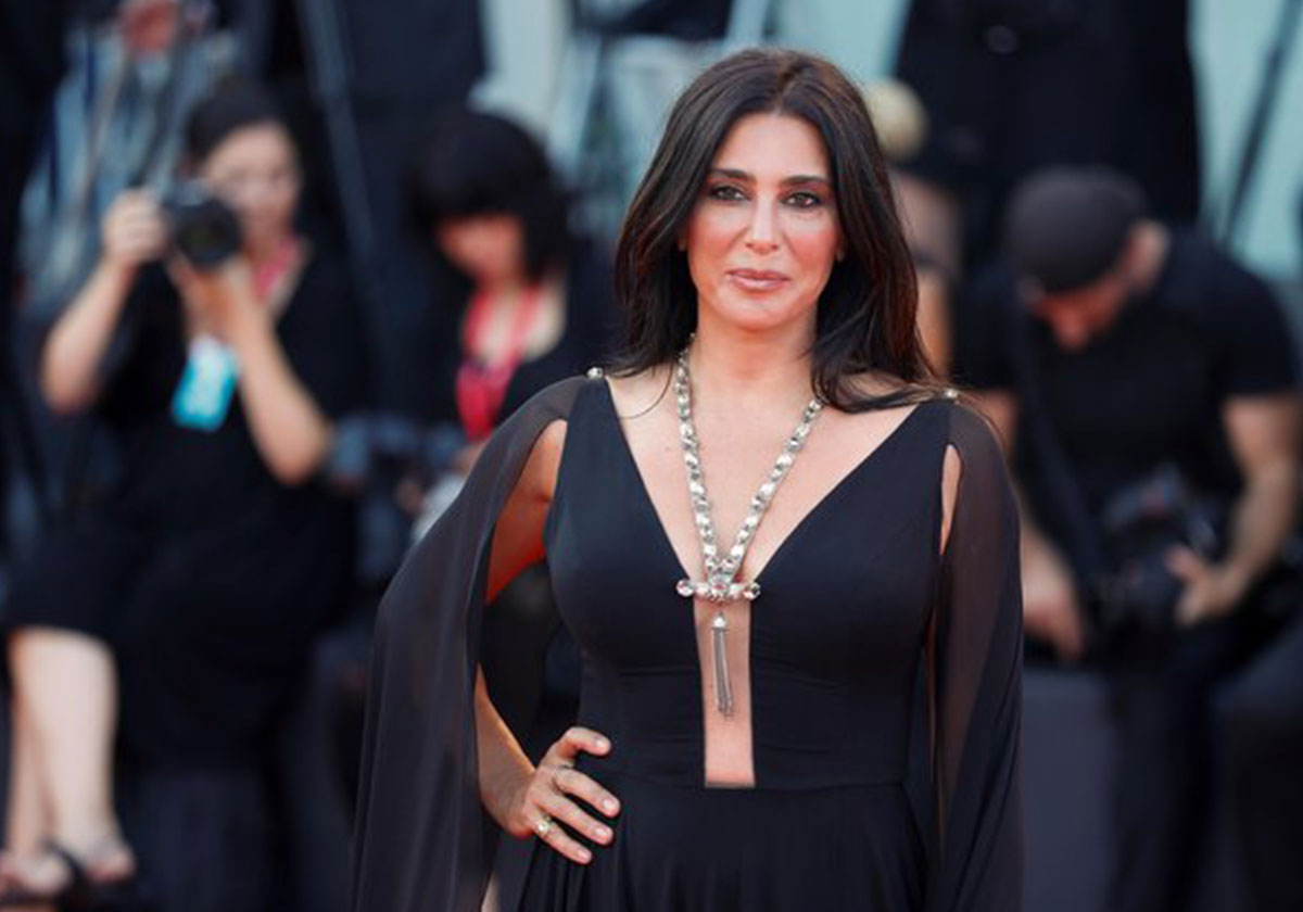 النجمات العربيات يضئن ليل البندقية