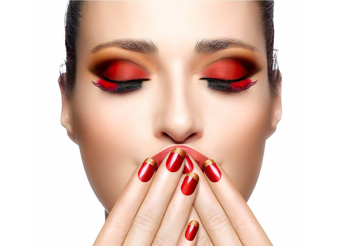 خطوات ماكياج عصرية تناسب عشاء عيد الحب