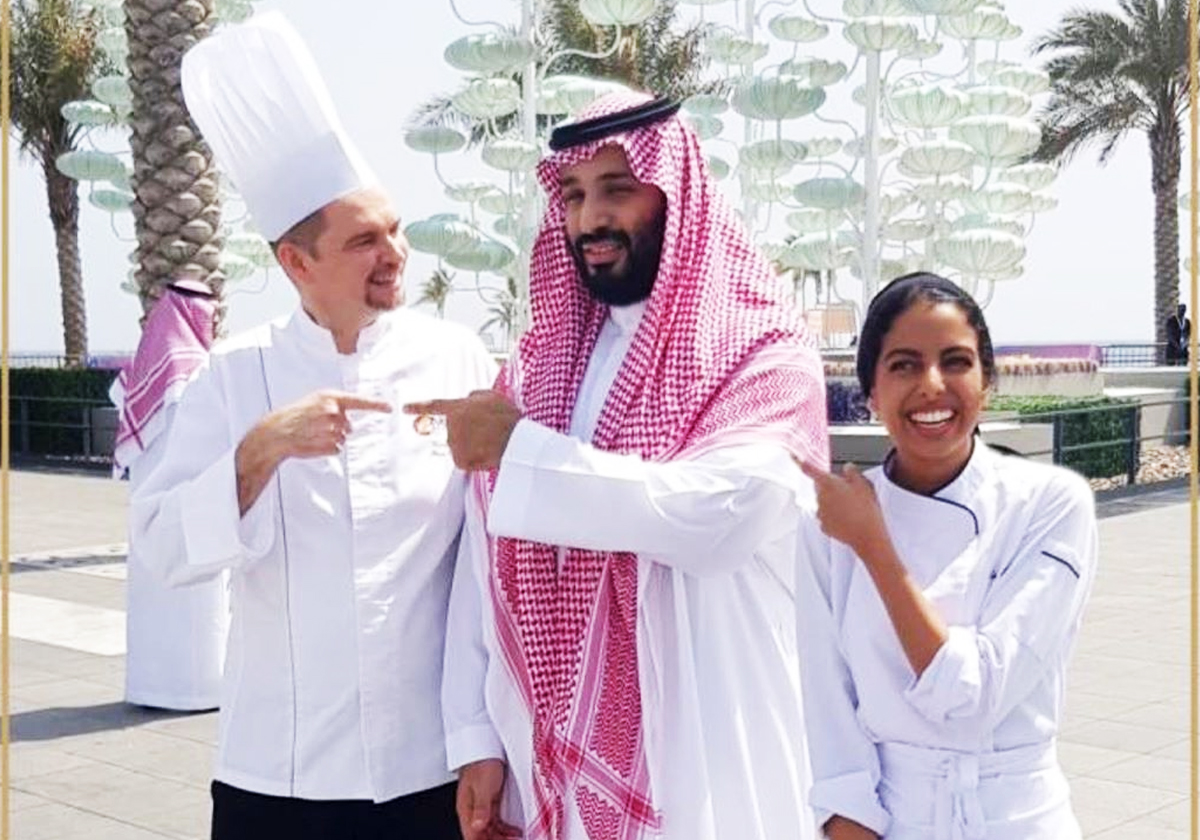 ولي العهد محمد بن سلمان مع شيف سعودية وهي تكشف تفاصيل اللقاء