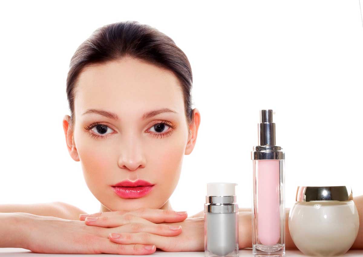 مستحضرات تجميل تحتاج للثلاجة حتى تعطي نتيجة أفضل