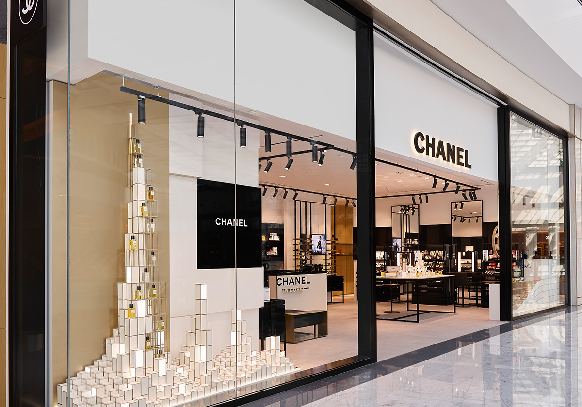 بوتيك CHANEL للعطور والجمال يفتح أبوابه في دبي