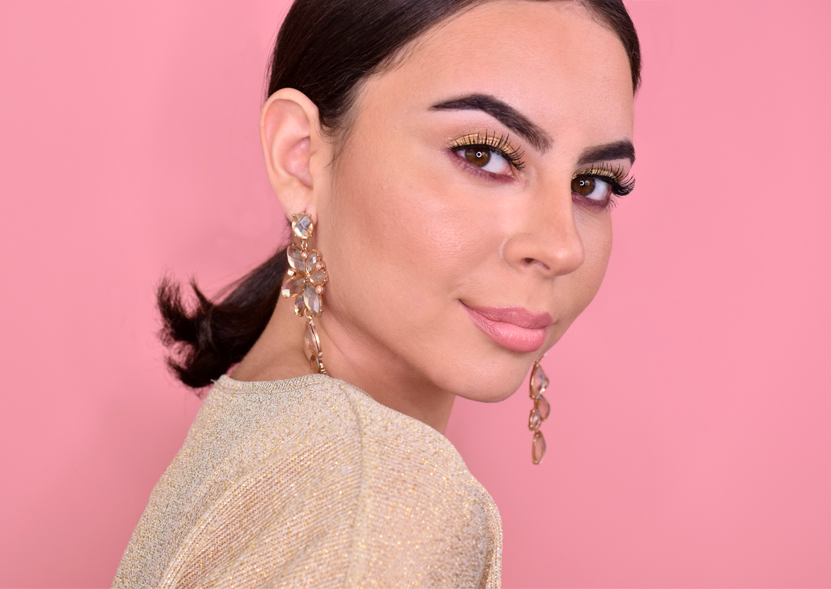 تألقي بماكياج مثالي هذا العيد واستعيني بمستحضرات Benefit