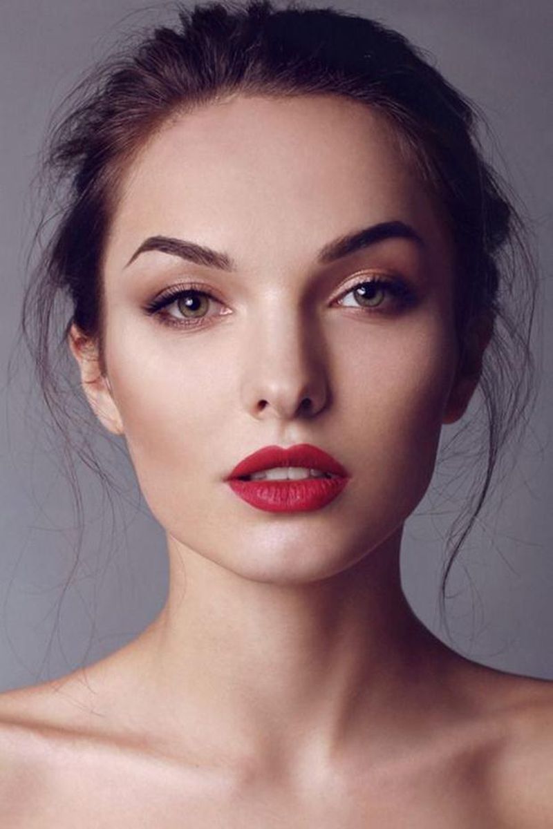 صور مكياج فرنسي ناعم وثقيل