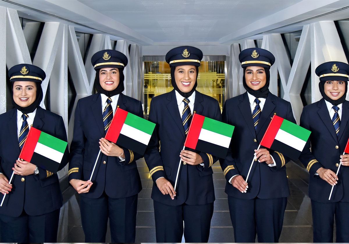 قائدات الطيران الاماراتيات