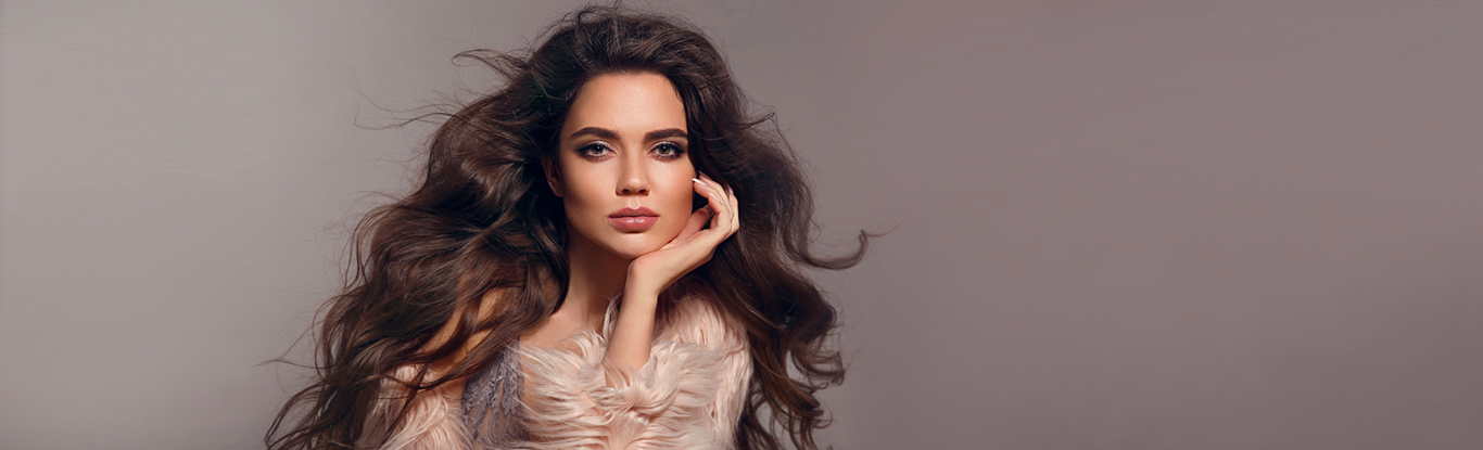 مستحضرات ماكياج مميزة تجعلك الأجمل في عيون الناس