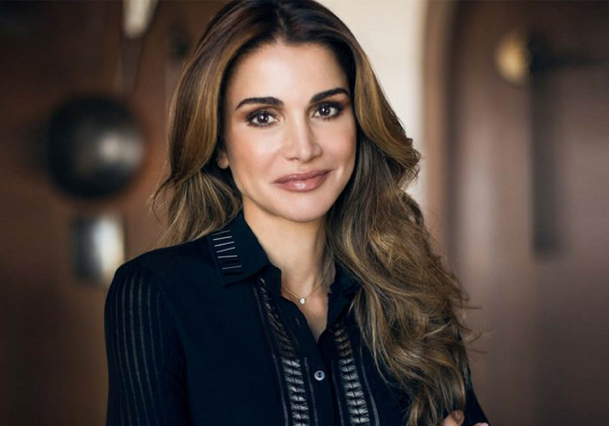 في عيد ميلادها الـ 49...ياسمينة تجول على أجمل إطلالات شعر ومكياج الملكة رانيا