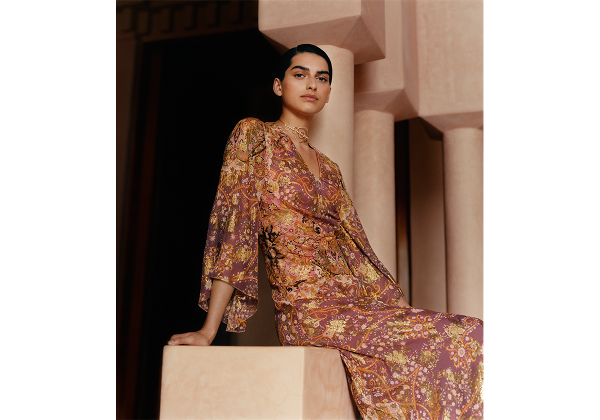 تالقي في شهر رمضان المبارك باجمل الازياء من Net a porter