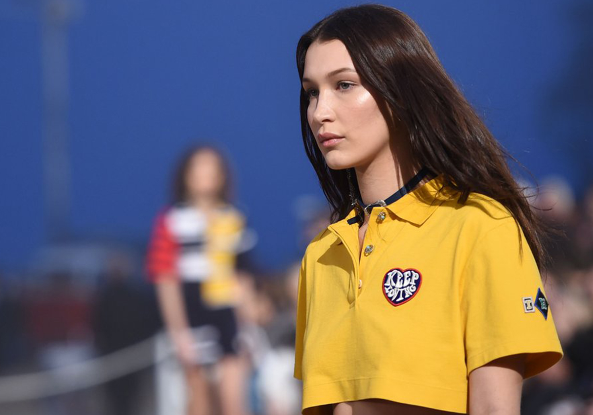 بيلا حديد في عرض Tommy Hilfiger