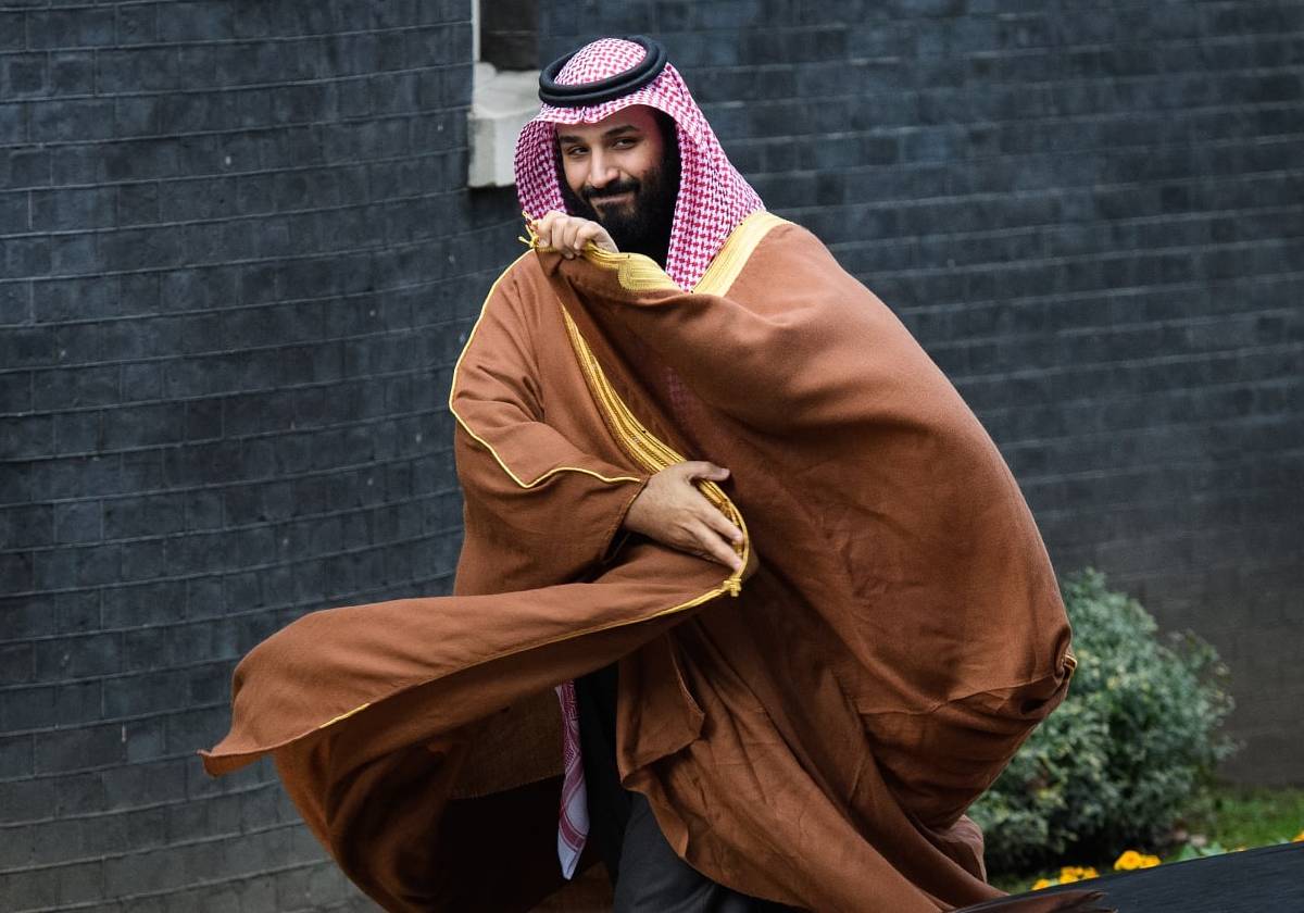 القادة العرب الذين تلقوا لقاح كورونا