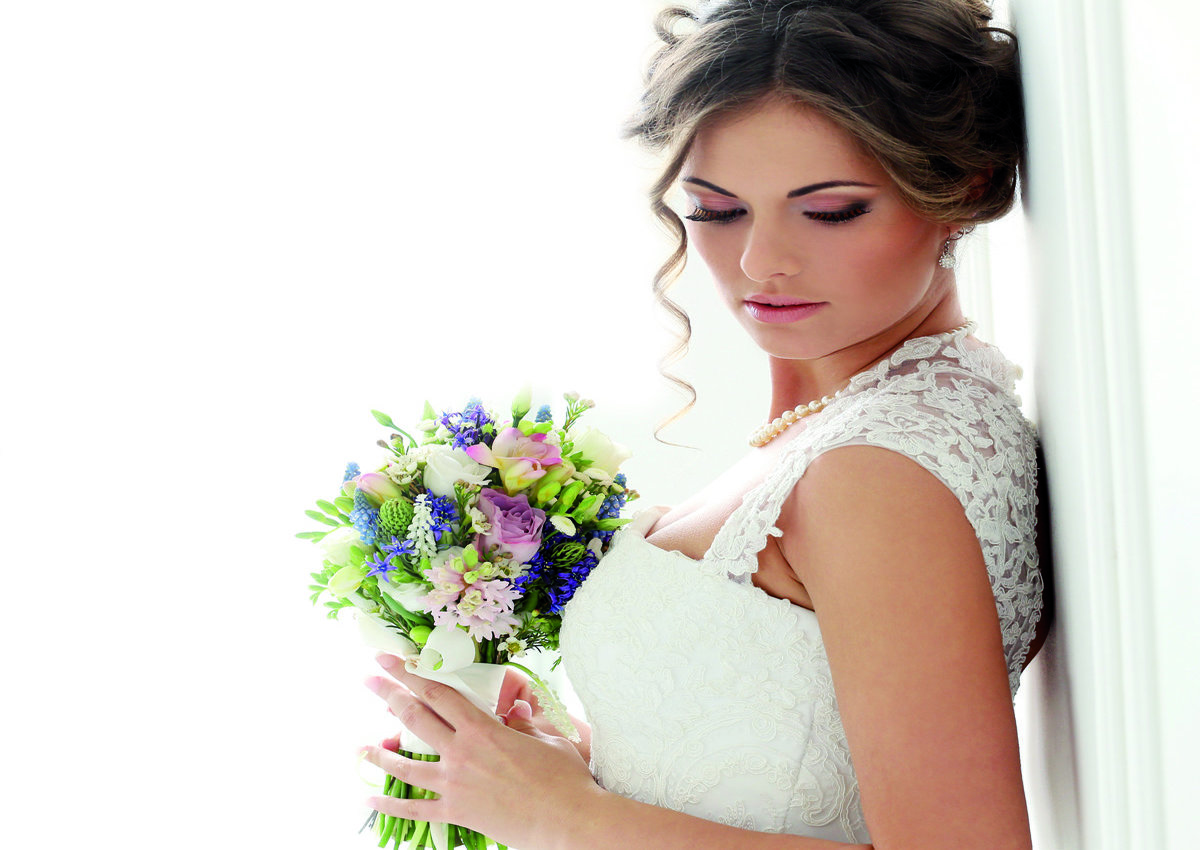 اجمل كلمات اهداء للعروس من اختها