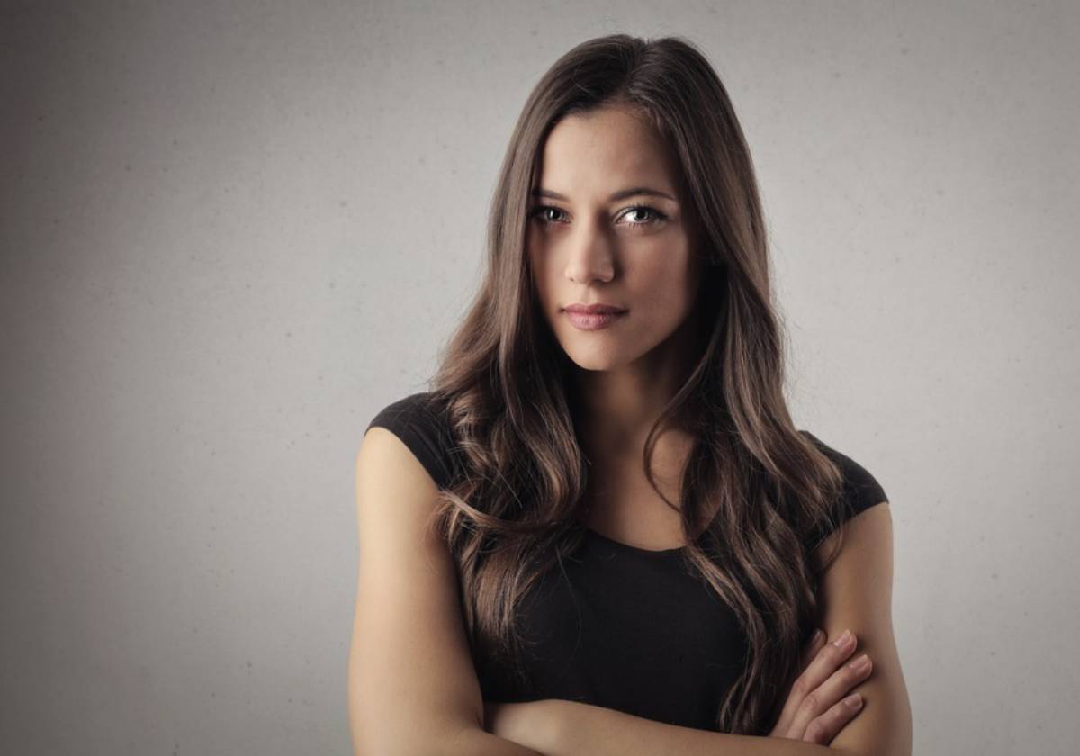 كيف تتحولين الى شخصية ملفتة وجذابة؟