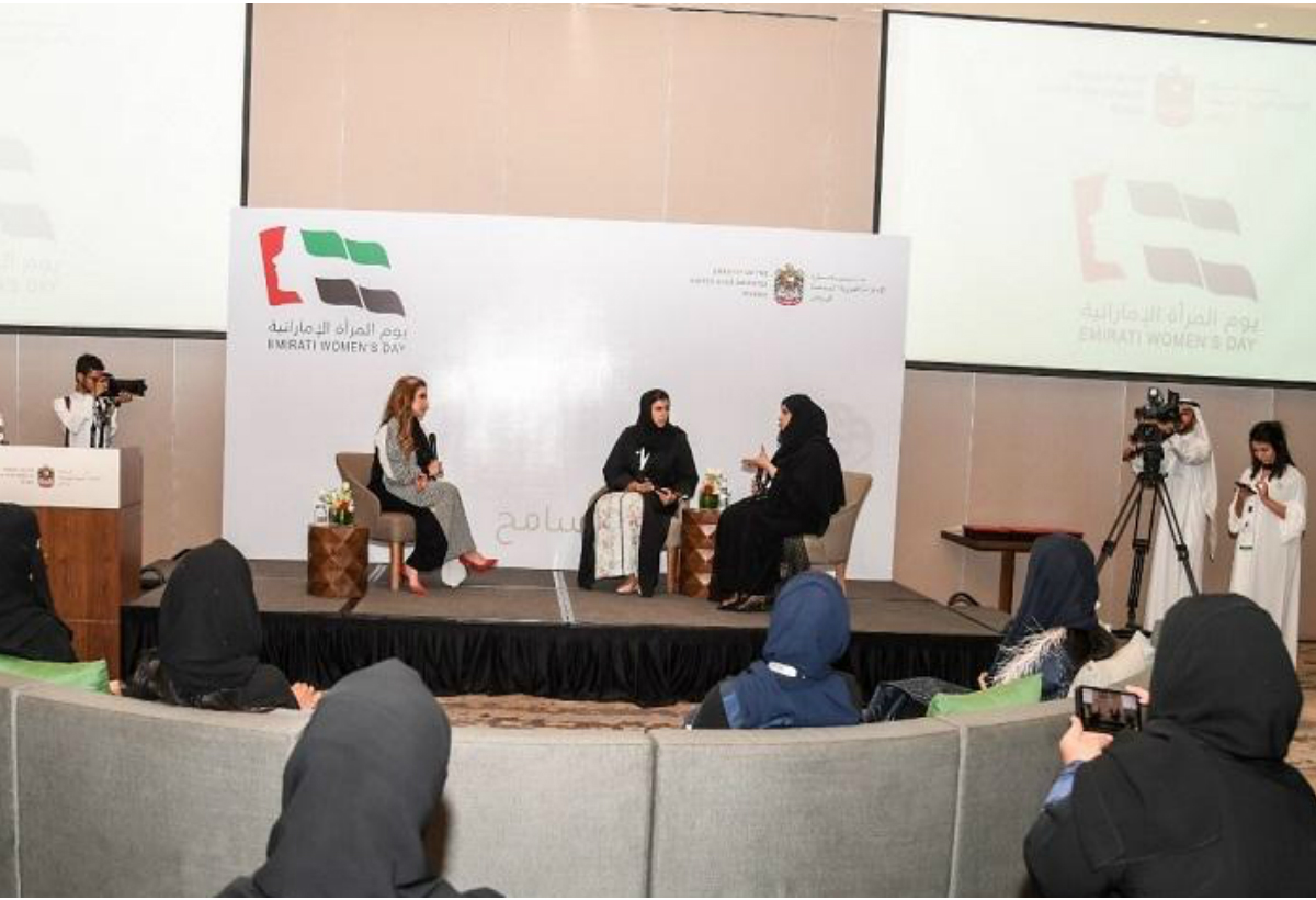 خلال الحفل في فندق الماريوت بالرياض