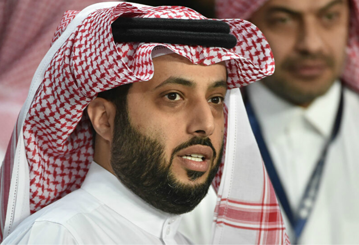 المستشار تركي آل الشيخ يعود للوطن والتهنئات لازالت مستمرة  