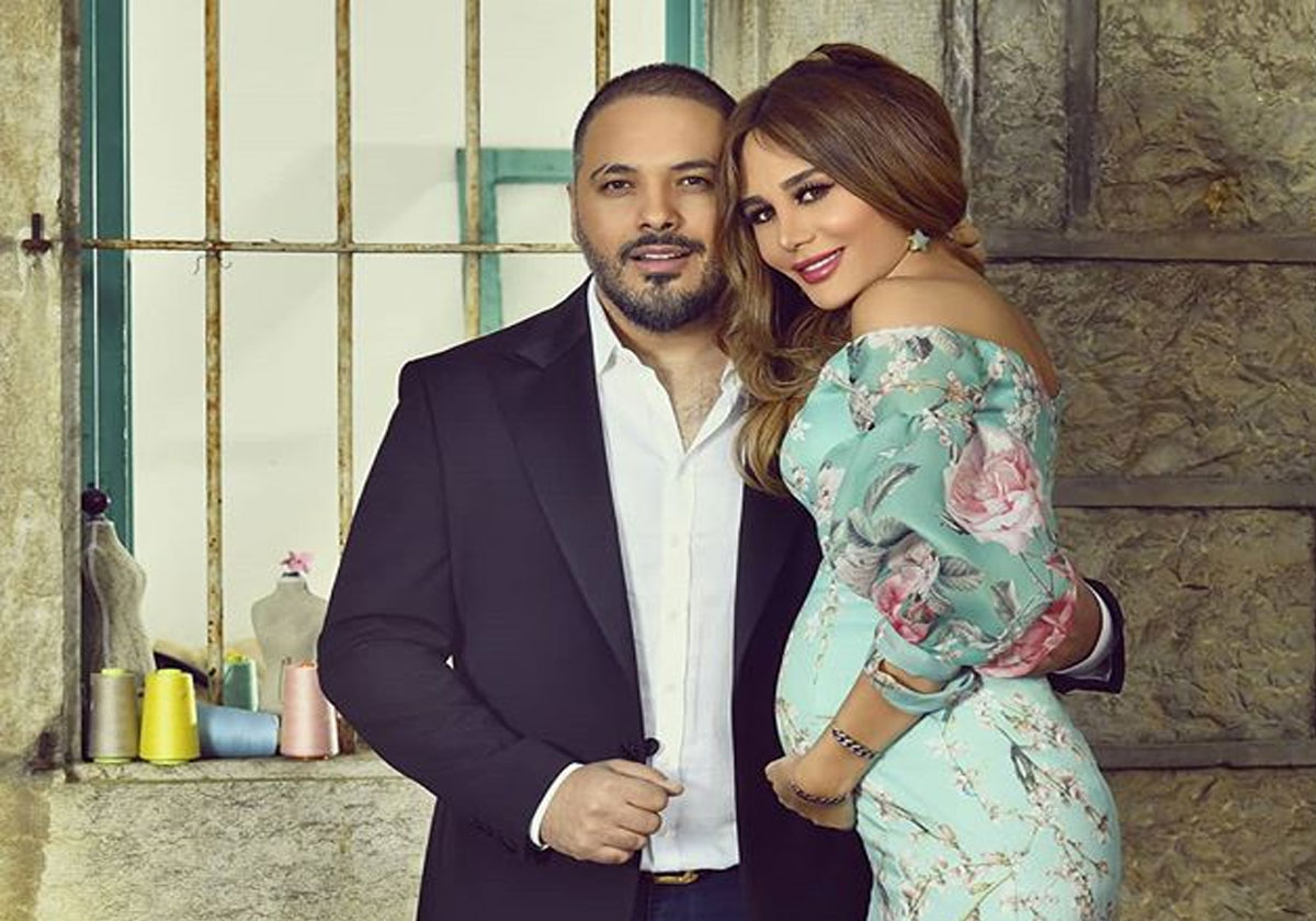 زوجة رامي عياش تنشر صورتها بعد الولادة وتثير الدهشة برشاقتها!