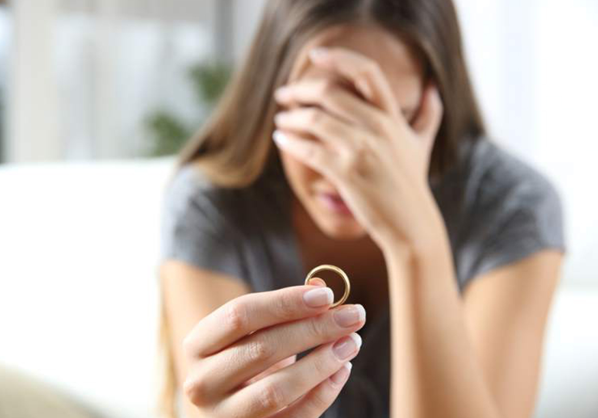 أسرع حالة طلاق في التاريخ جرت بعد 15 دقيقة من عقد القران!