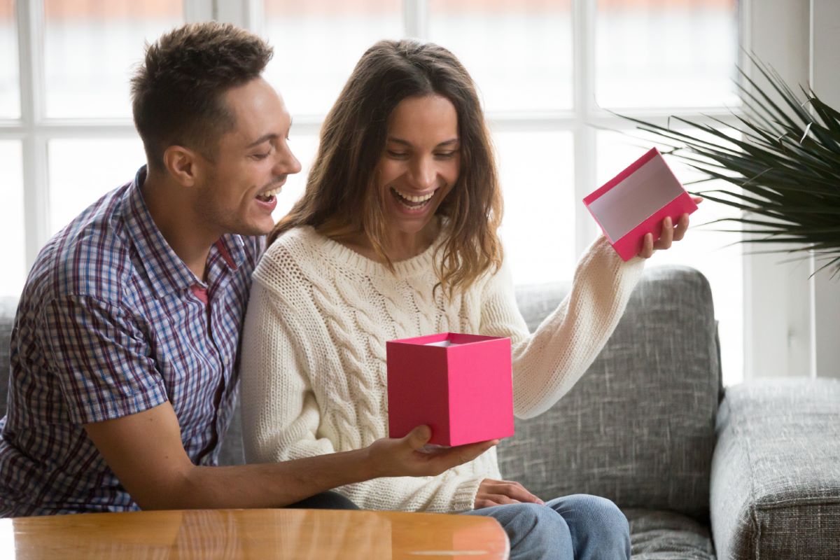 أفكار لعيد الزواج بسيطة في البيت
