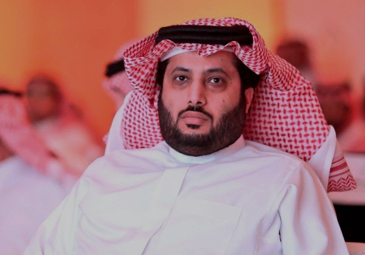 كتب رسالة وداع وغادر السعودية... تركي آل الشيخ مصاب بورم بالدماغ! 