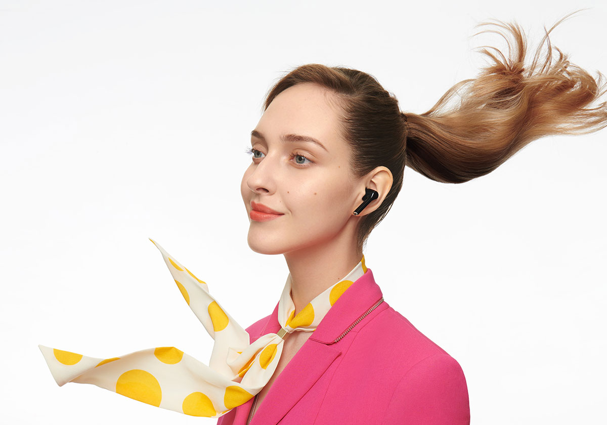 تألقي في موسم الصيف مع سماعات HUAWEI FreeBuds 3i 