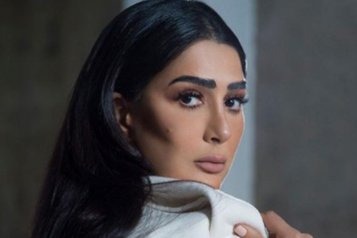 غادة عبد الرازق تبكي على الهواء وتكشف أسرارا للمرة الأولى