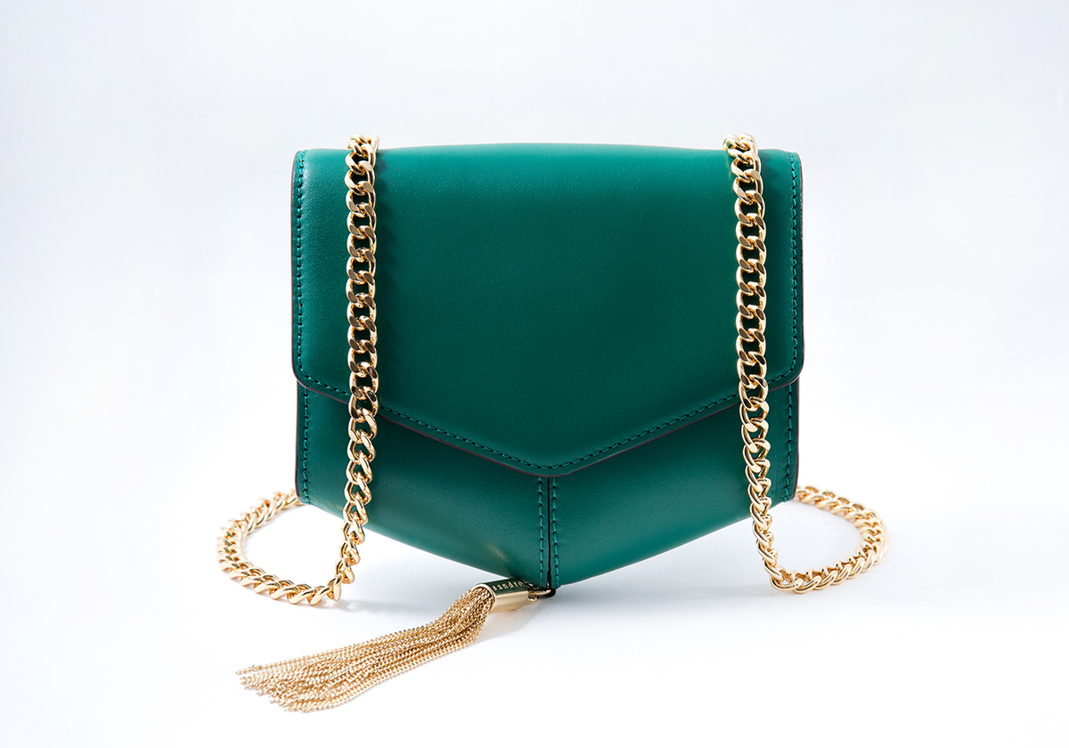 تعرفي على حقيبة The LOU BAG الجديدة من علامة Sandro