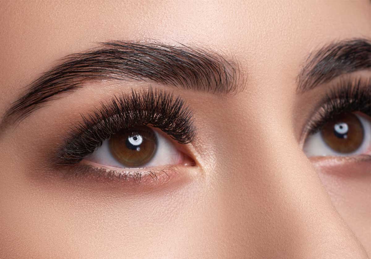 وصفات منزلية لتطويل الرموش تغنيك عن الماسكارا