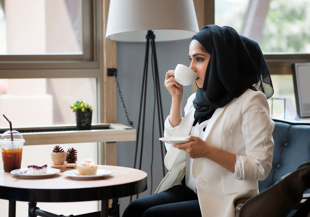 كيف ينظر الرجل إلى المرأة العربية