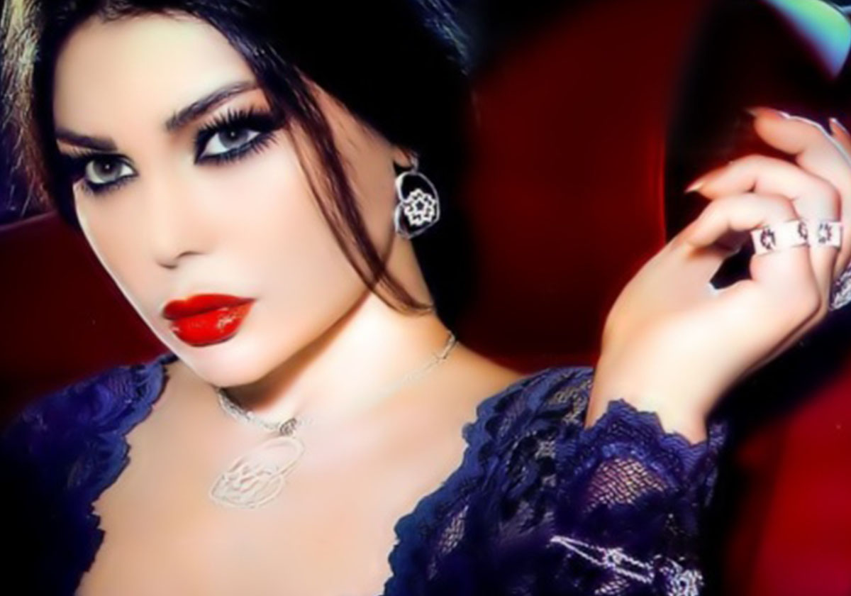 هيفا وهبي في قائمة أجمل 10 نجمات في العالم فوق الأربعين!