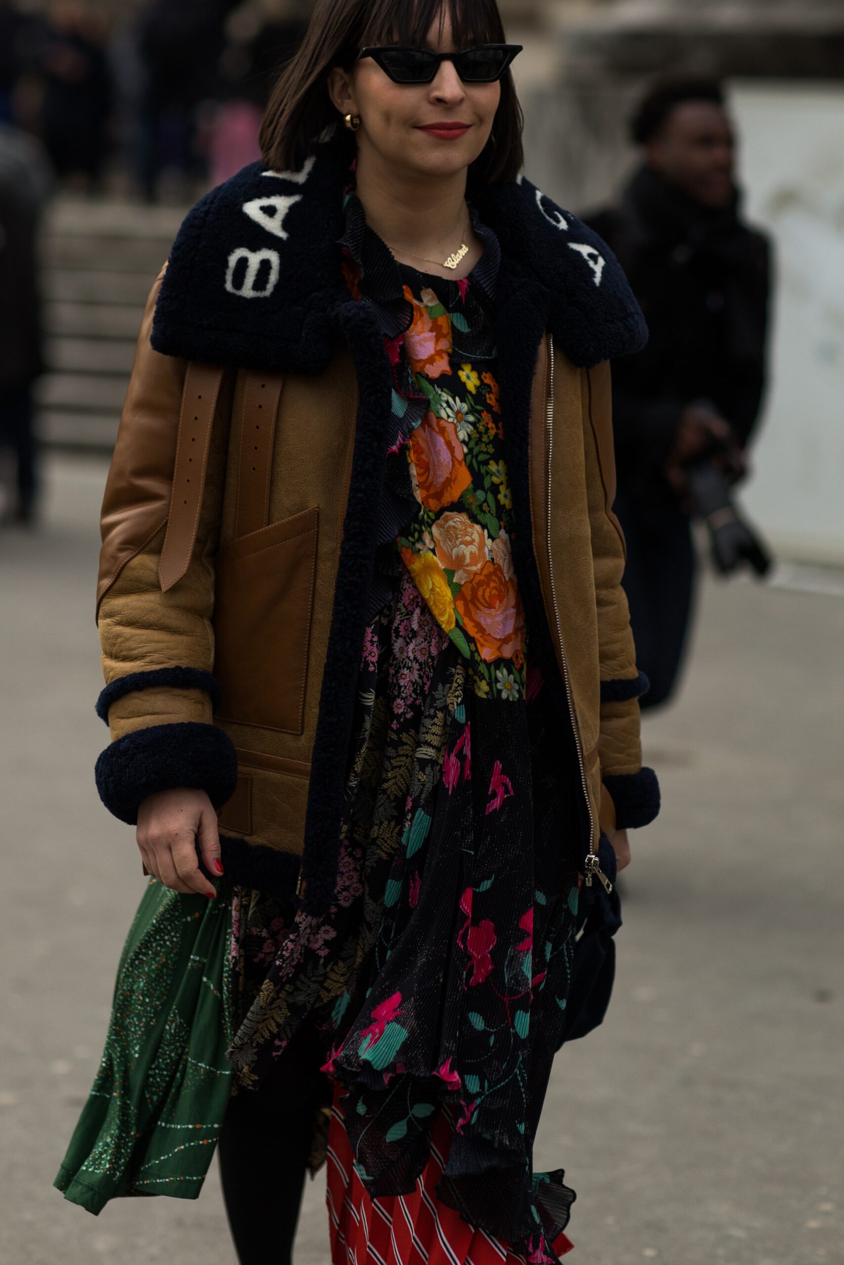 سترة الـ Shearling والنقشات المختلفة مع بعضها البعض