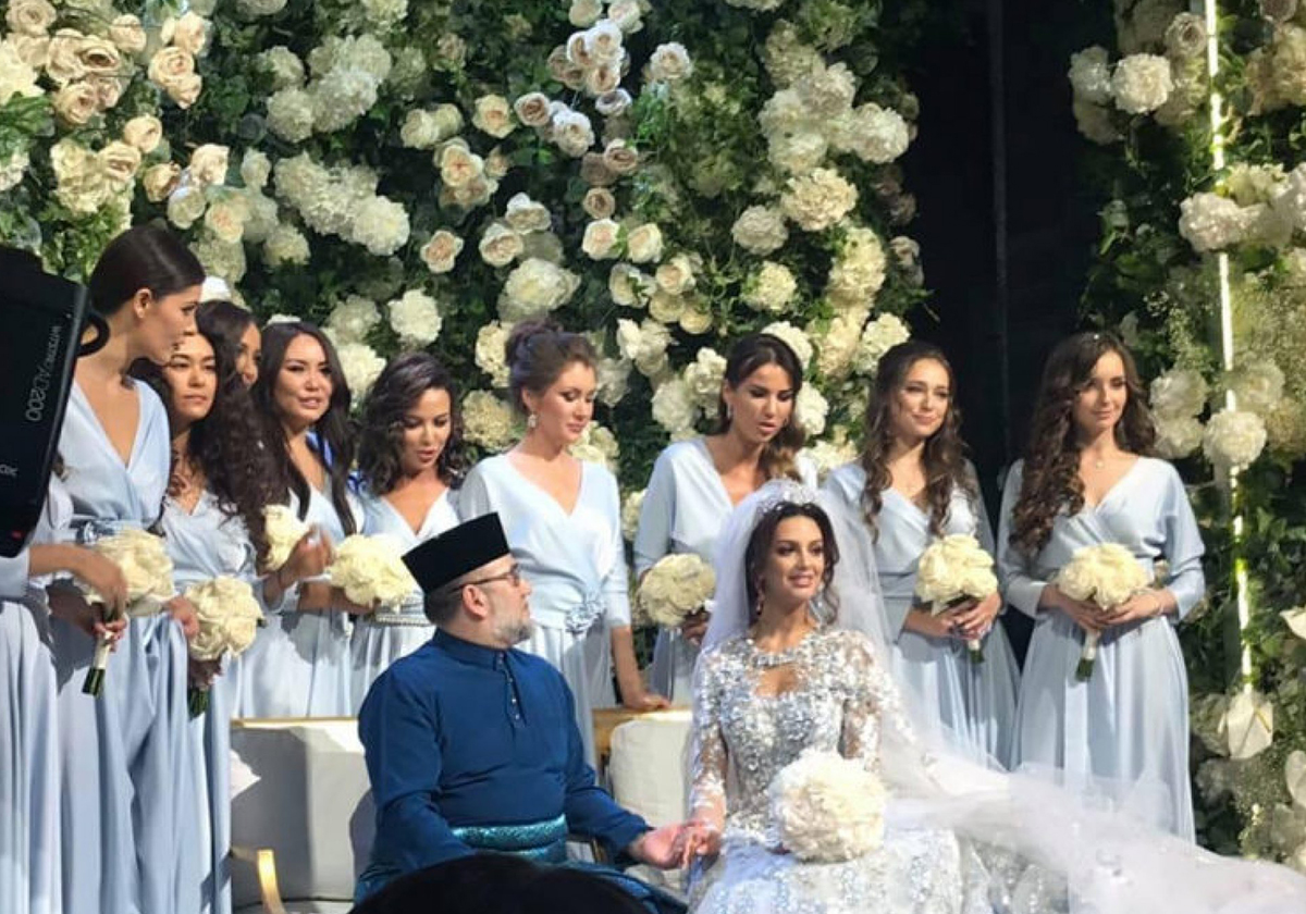 ملكة جمال روسيا السابقة تتزوّج سلطان ماليزيا وتعتنق لأجله الإسلام!