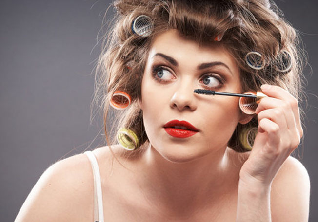 اهم حيل الماسكارا في مكياج العيون 