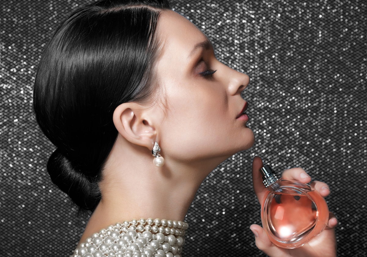 تريدين إيقاعه في حبّك؟ أحدث العطور ستحقّق لك ذلك! 