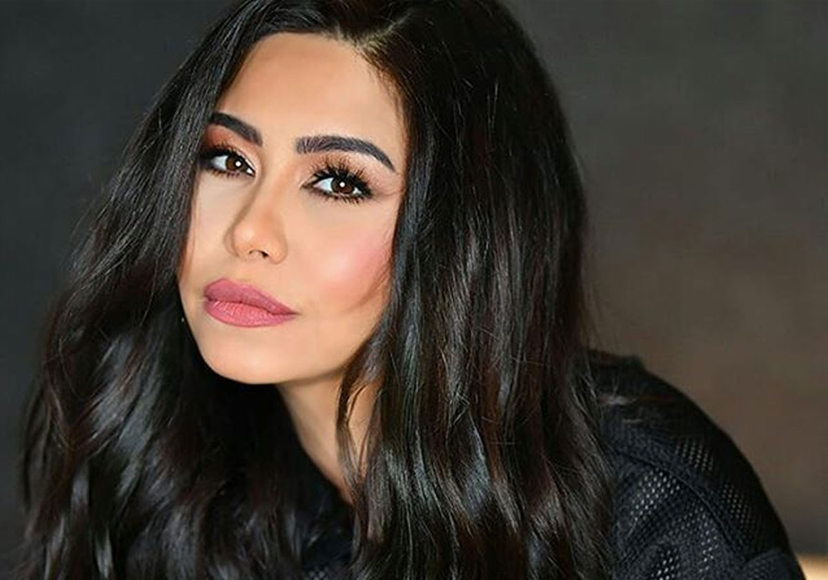 شيرين تظهر بروب النوم ومن دون مكياج فور الاستيقاظ!