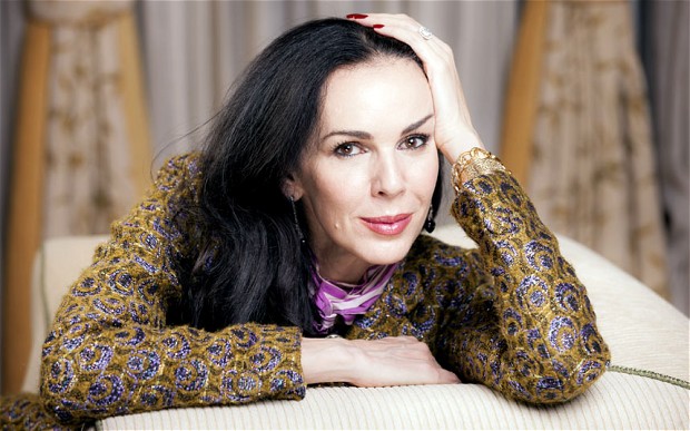 صورة مصممة الأزياء L`Wren Scott