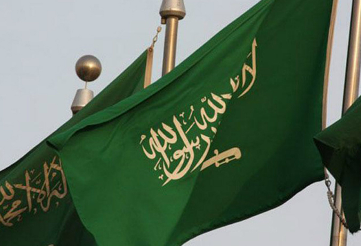 أول تعليق سعودي بشأن الانفجار الضخم الذي هز بيروت