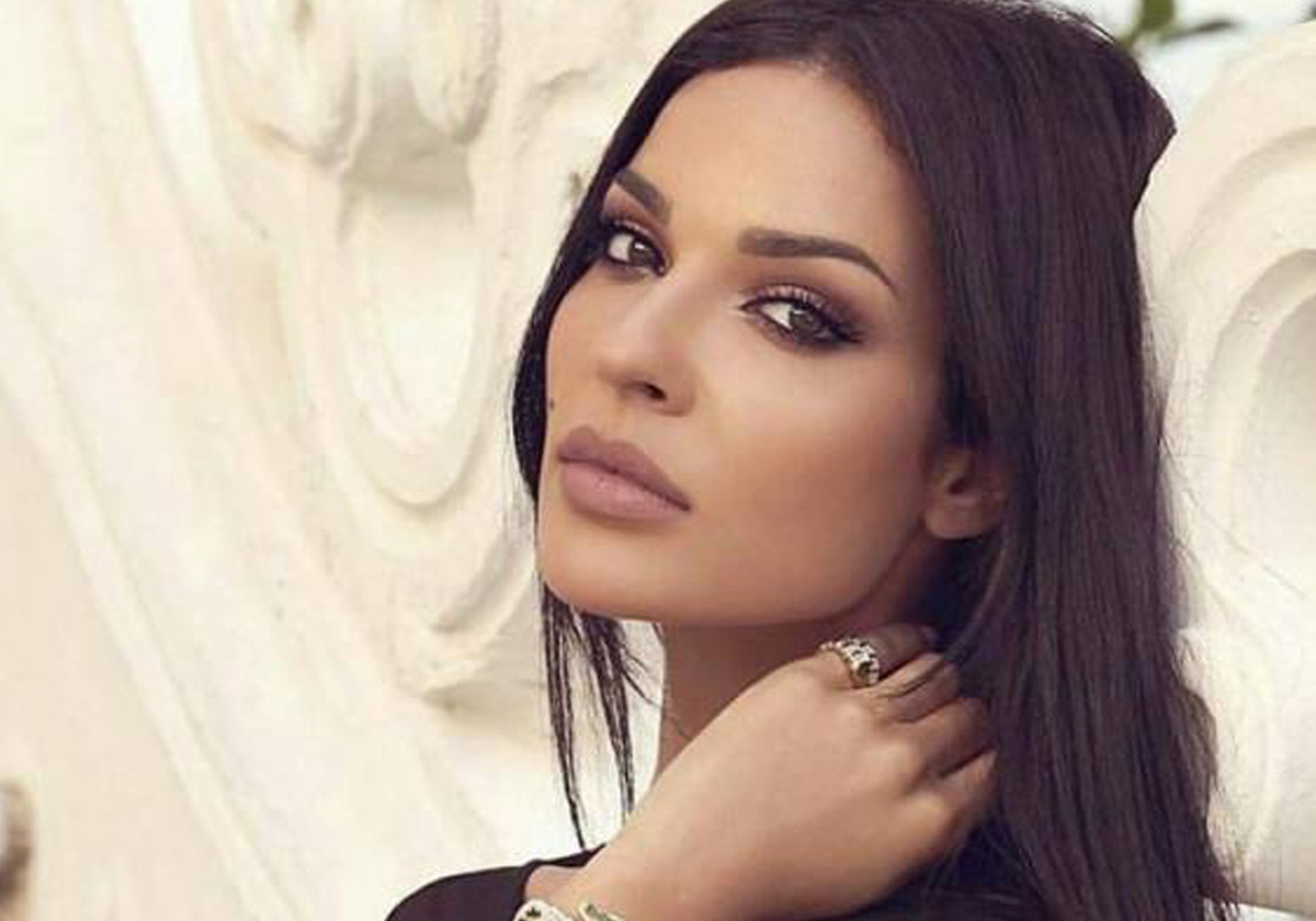 هكذا احتفلت نادين نجيم بعيدها الـ34... قبلتها الحميمة لزوجها أشعلت الانترنت!