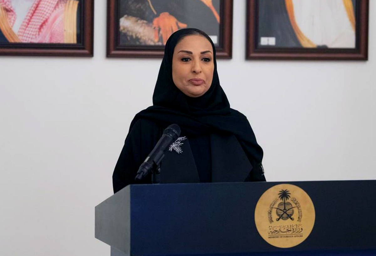 آمال المعلمي ثاني سفيرة للسعودية تؤدي القسم أمام الملك سلمان  