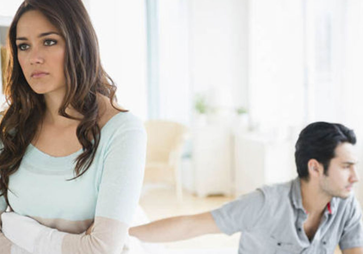 أهمها العاطفي، صفات في الرجل لا تتأقلم معها المرأة أبداً!