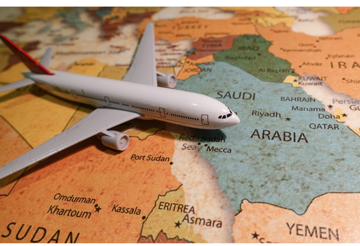 وزارة الداخلية السعودية تُعلق الدخول للمملكة مؤقتاً للقادمين من 20 دولة