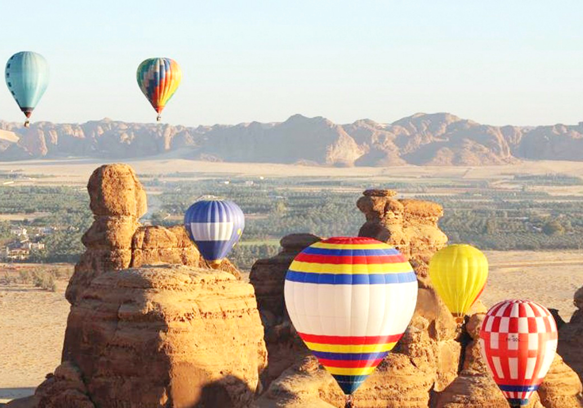 العلا تسجل رقماً قياسياً بأطول عرض مناطيد بالعالم 