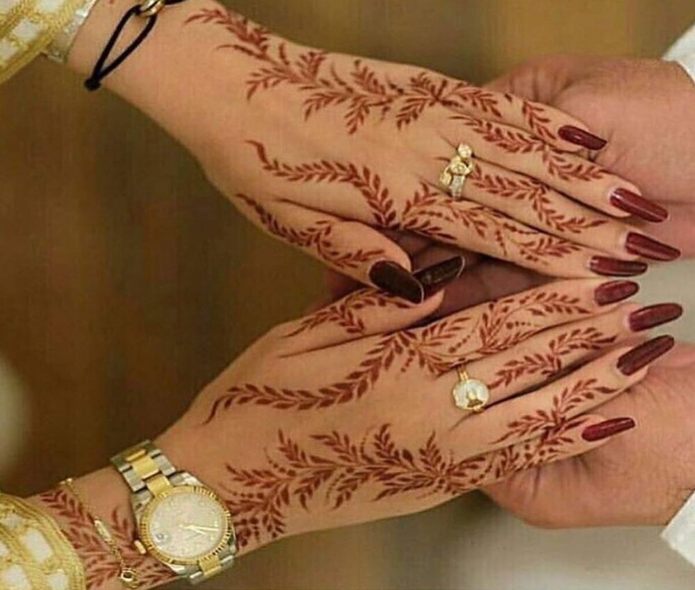 كيف اجعل الحناء حمراء لليد