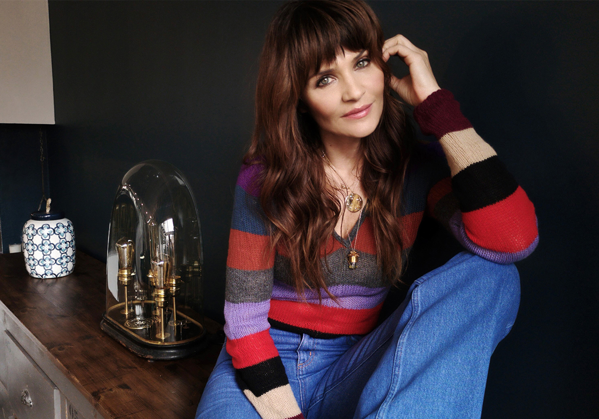 تعرفي المزيد عن تعاون Huawei مع العارضة الشهيرة Helena Christensen