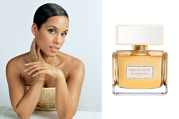 مجموعة عطر جيفنشي الذهبي
