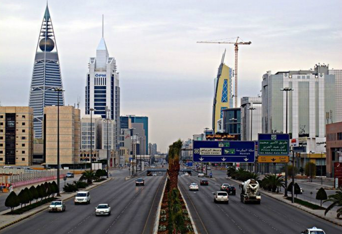 وزير الصحة السعودي يُعيد البهجة والتفاؤل بعودة الحياة لطبيعتها بالمملكة 