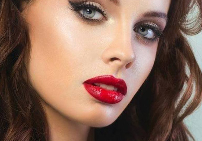 اهم طرق وضع الايلاينر 
