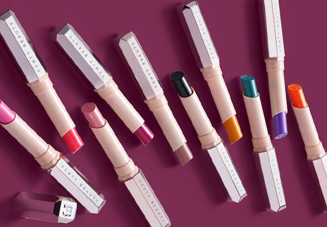 مجموعة أحمر شفاه رائعة من Fenty لموسم الأعياد