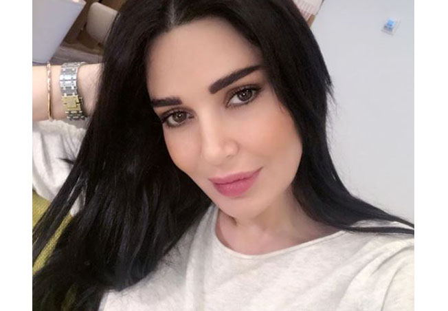 5 خطوات ماكياج روتينية لا تتخلى عنها سيرين عبد النور