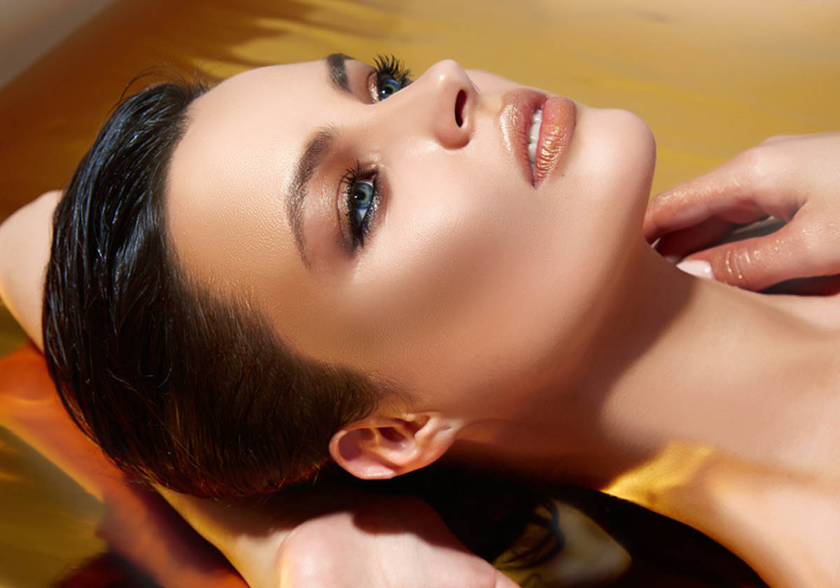 خلطات طبيعية للحصول على بشرة برونزية على الشاطئ 