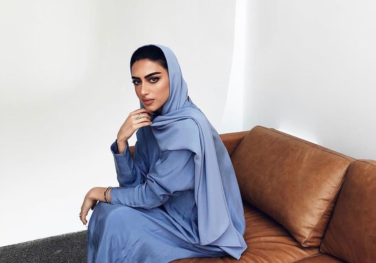 يارا النملة تتألّق بأجدد صيحات الموضة